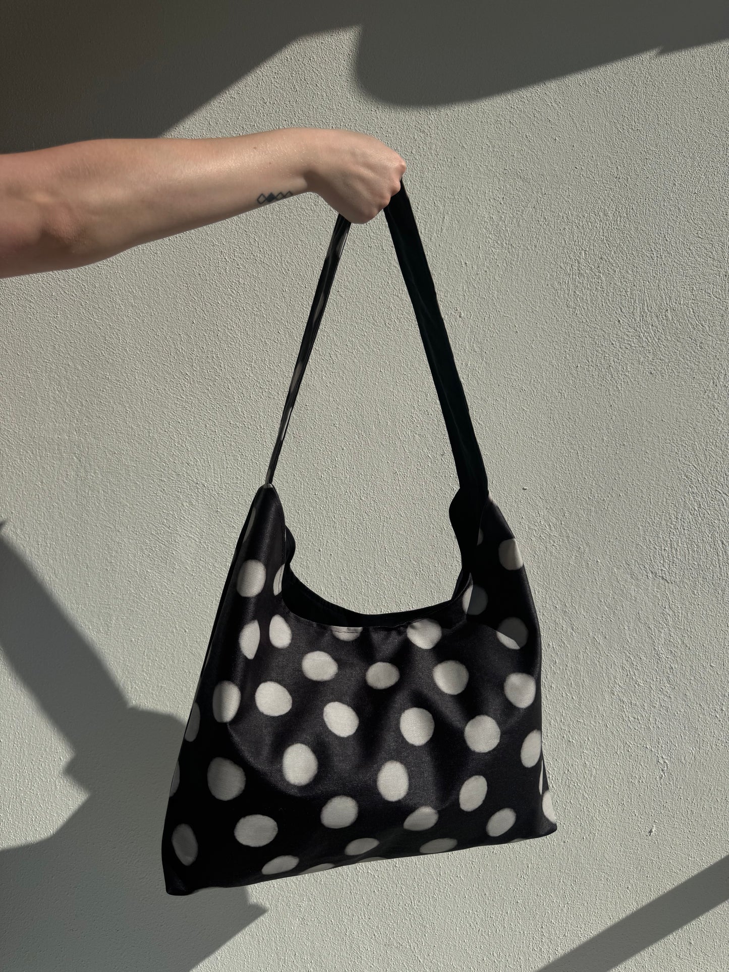 2-i-1 Crossbodybag Prickig