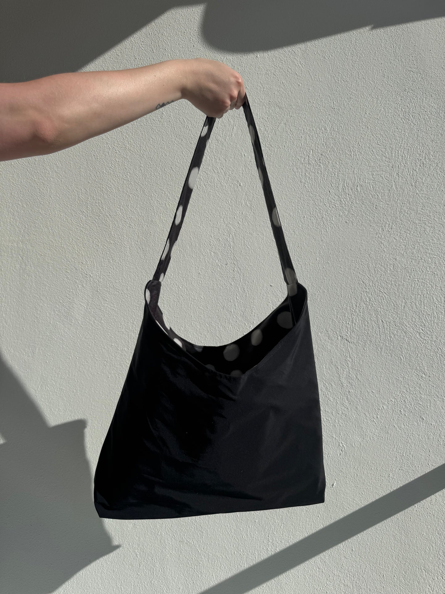 2-i-1 Crossbodybag Prickig