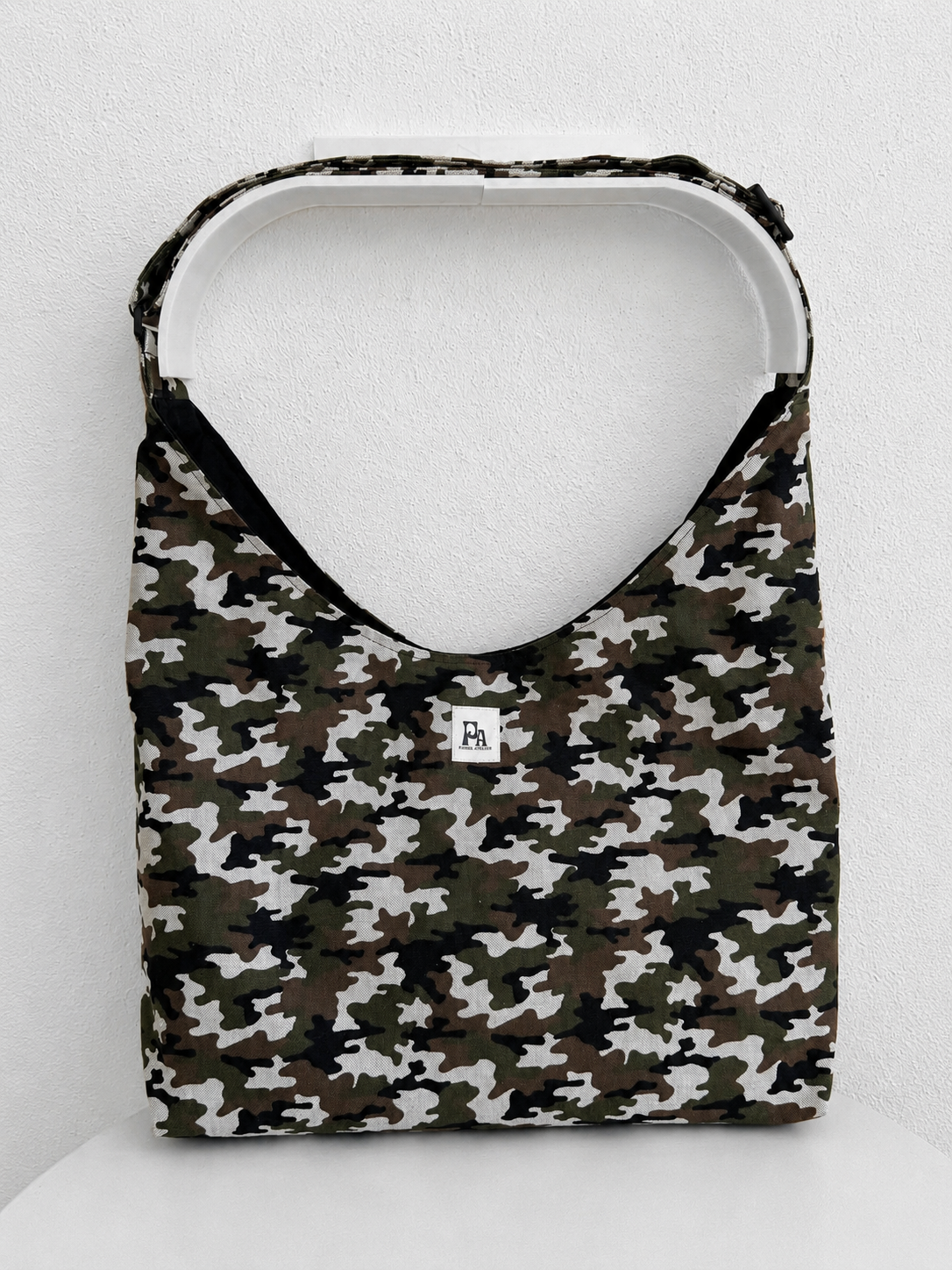 Crossbody Bag Large Camo med väskspänne