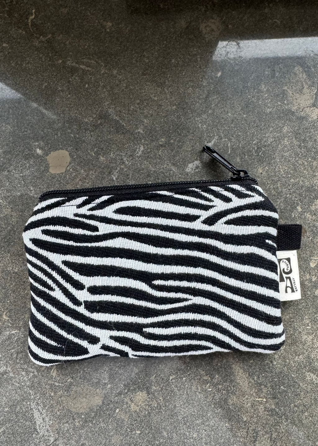 Cardholder Dotty