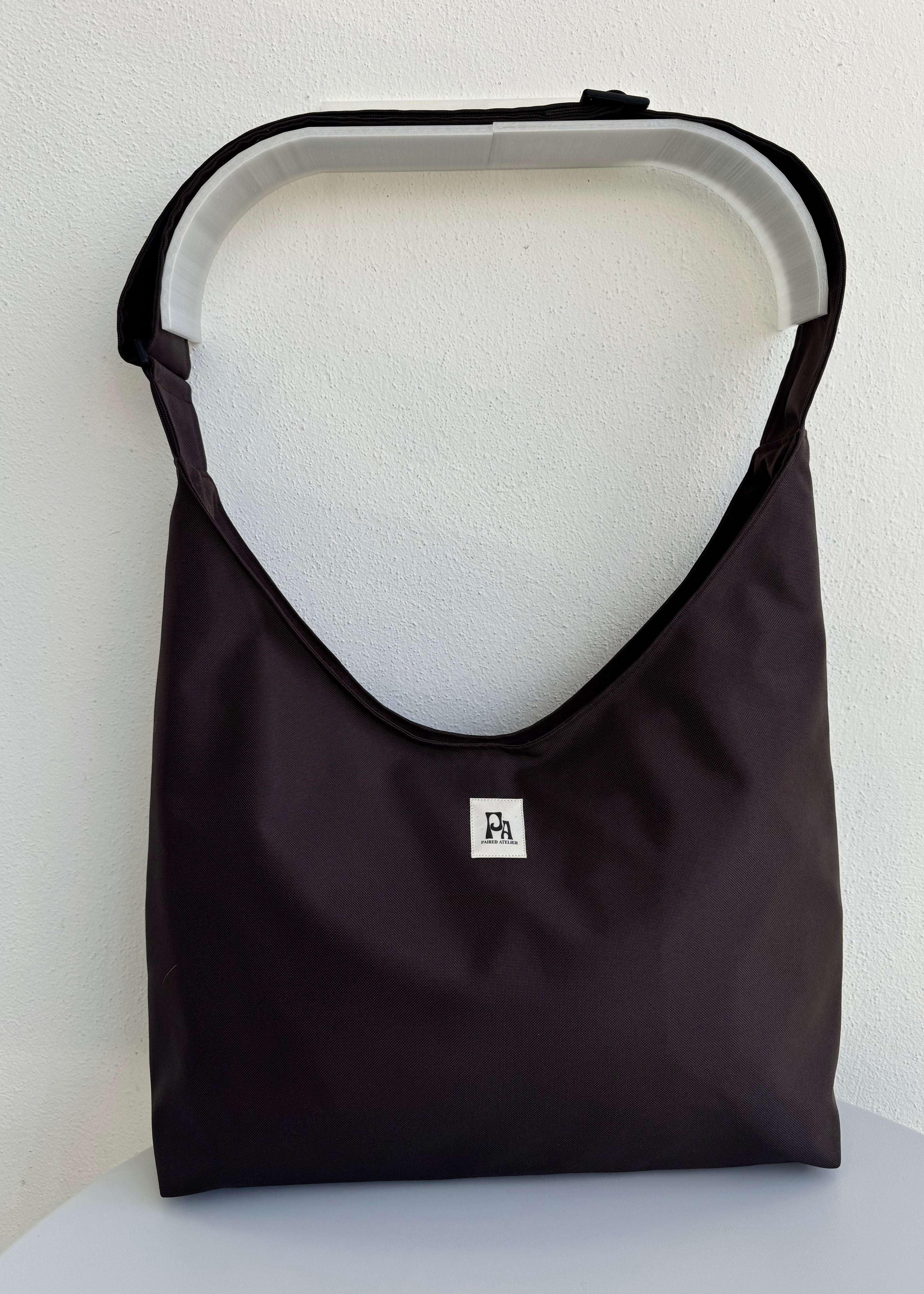 Crossbody bag Premium Dark Coco med väskspänne