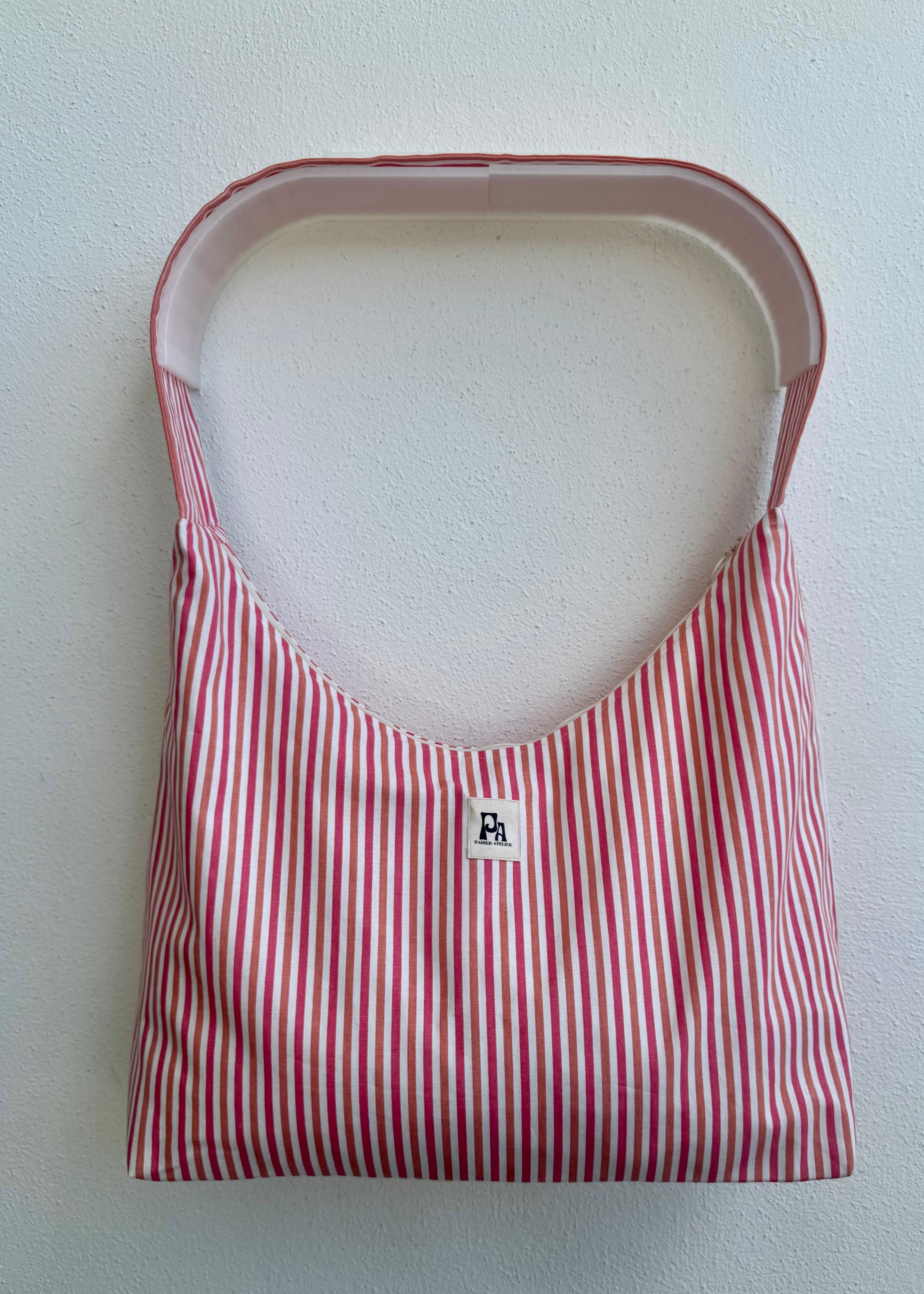Crossbody Bag Medium Tutti Frutti med dragkedja