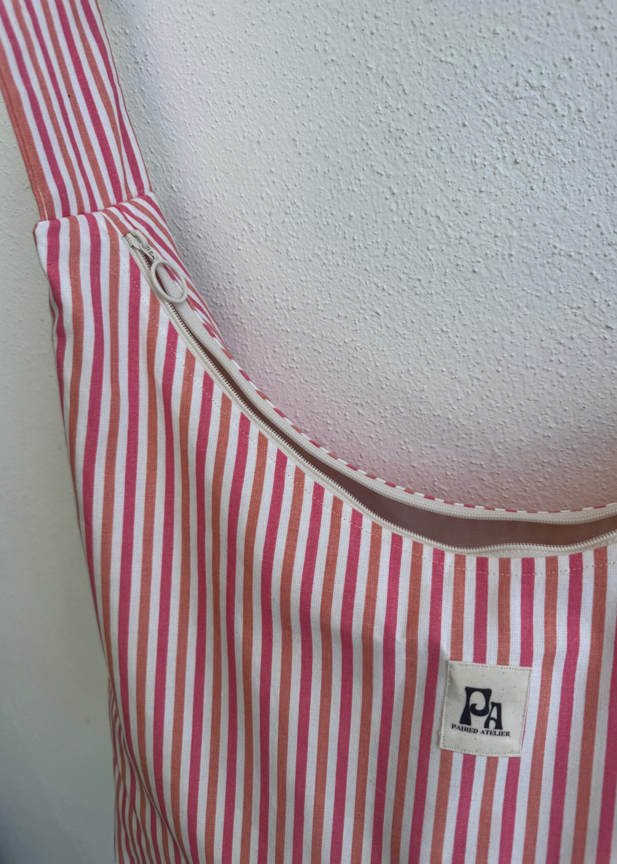 Crossbody Bag Medium Tutti Frutti med dragkedja