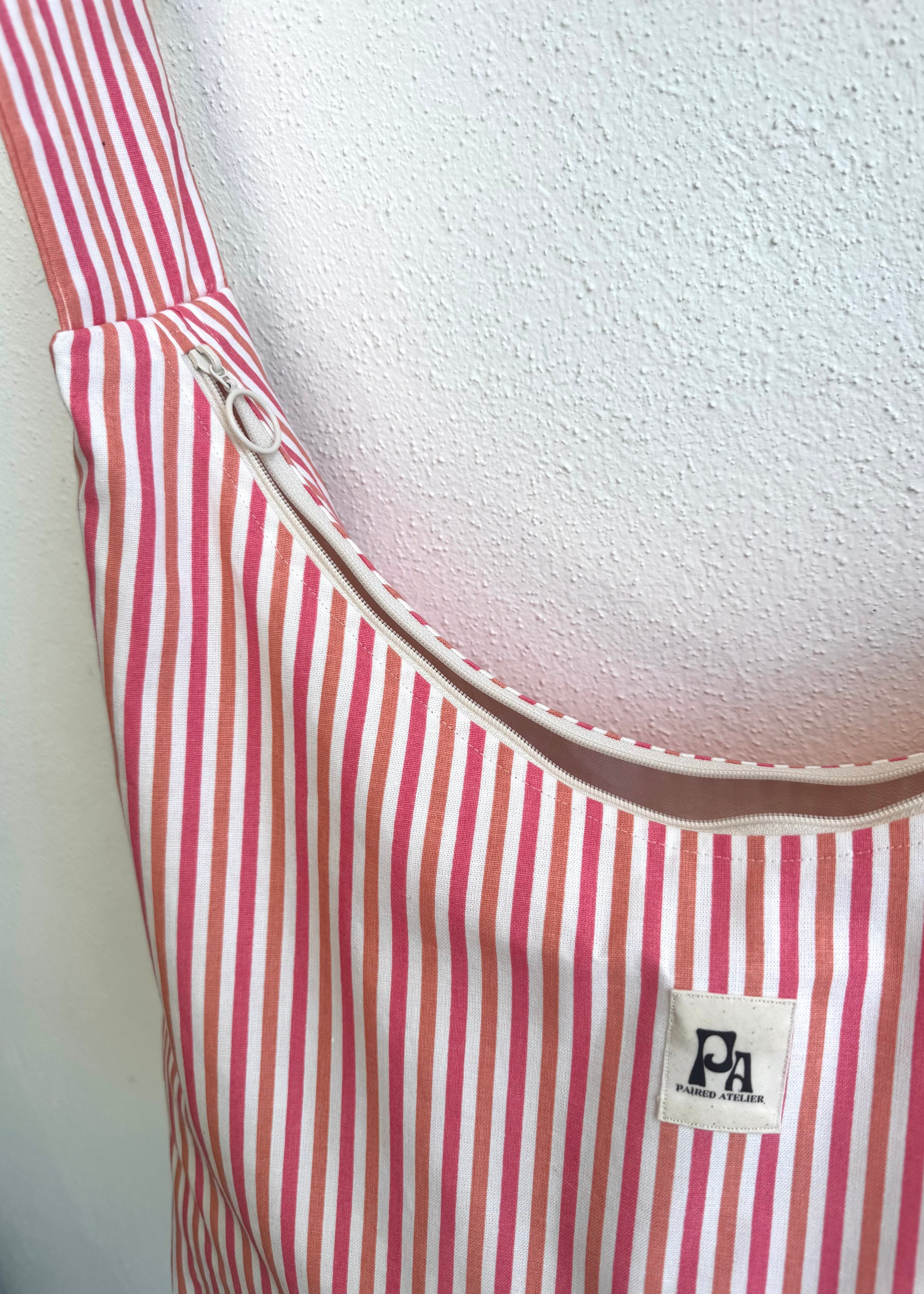Crossbody Bag Medium Tutti Frutti med dragkedja
