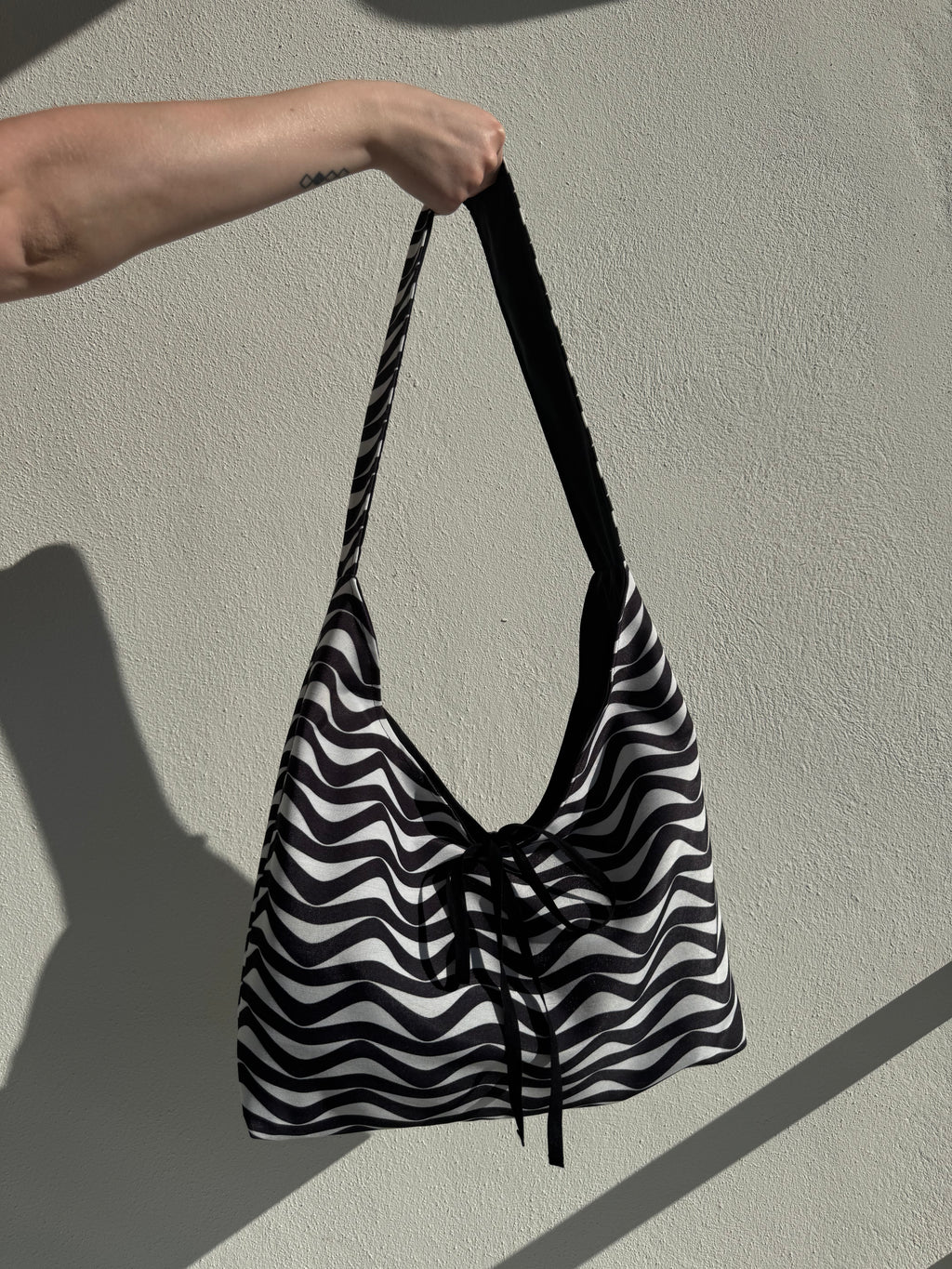 2-in-1 Crossbody Bag Medium Zebra